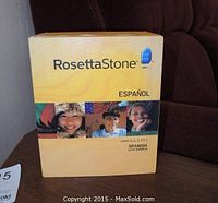 Front of Rosetta Stone Español box showing brand logo and cover art