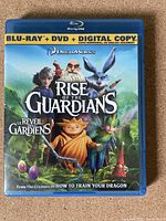 Front cover photo of the Blu-Ray DVD combo pack for Rise of the Guardians with main characters depicted.