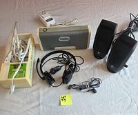 overall view of all electronic items in lot