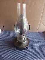 Front view assembled lamp with chimney attached