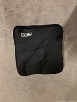 Front view of closed black Wahl case