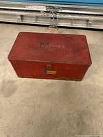 Closed toolbox showing overall appearance