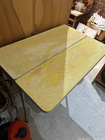 Top view of table with both leaves extended