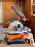 Front view Wen benchtop belt/disc sander