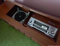 Top view of console showing turntable and Fleetwood tuner