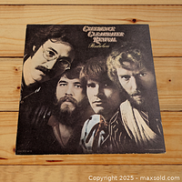 Front cover of Creedence Clearwater Revival Pendulum LP featuring band photo and album title.