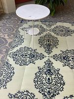 Table and rug overview