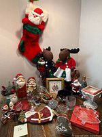 Overview of entire lot displayed on tabletop