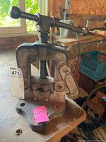 Front view of Hamilton cast iron bench clamp