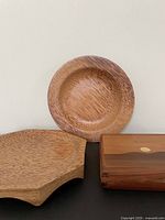Round coconut bowl, octagonal coconut bowl edge, cedar marquetry box