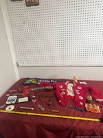 Full lot overview on table