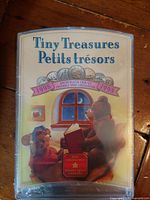 Front view of sealed 1998 Tiny Treasures coin set package
