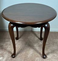Overall view of round side table