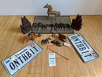 Group shot showing all items in lot