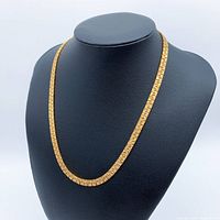 Necklace front view on bust