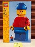 Front of sealed box showing oversized minifigure image