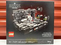 Front of boxed LEGO Star Wars Death Star Trench Run set