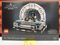 Front of sealed LEGO Star Wars Emperor's Throne Room Diorama box
