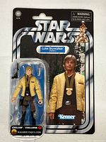 Front of unopened Luke Skywalker (Yavin) Vintage Collection figure showing accessories and card art