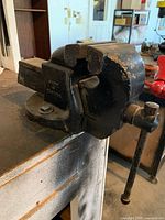 Overall view of Henry No.5 vise mounted on bench