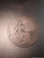 Reverse showing seated Britannia and date 1905