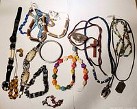 Full group overview of bracelets, necklaces and bangle