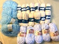 All 22 yarn balls grouped by type