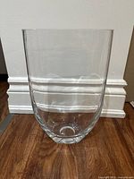 Front view of clear glass vase