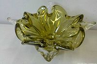 Top view showing four-point twisted rim and colour gradient