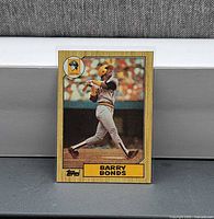 Front view of Barry Bonds 1987 Topps rookie card