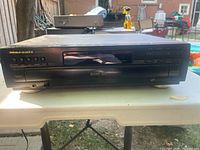 Front view of Marantz 5-disc CD player