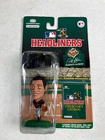 Front of sealed Roberto Alomar Headliners figure on card