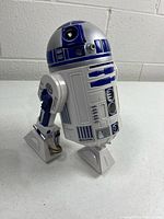 Oblique side view of entire R2-D2 figure