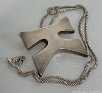 Chain and pendant front view