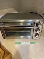 Front view of Oster toaster oven