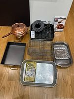 Overview of all cookware, pans, racks and accessories