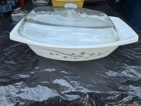 side view of casserole showing pattern and lid