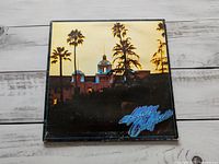 Front cover of Hotel California LP