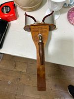 Full view of stereoscope rear and handle