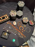 overview of all jewellery items on table