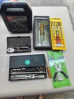 Overview of all tool sets on table
