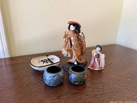 Group of all items on table