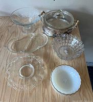 All eight pieces arranged on tabletop