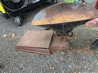 Top view showing full scale with scoop and platform