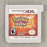 Front of Pokémon Sun 3DS cartridge showing label and ESRB rating