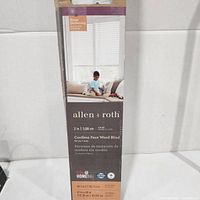 Front of retail box showing Allen + Roth branding, product image and size information