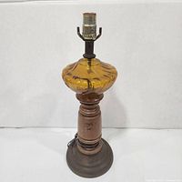 Full view of lamp front