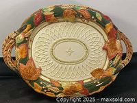 Front view showing full platter design