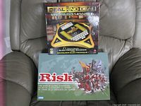 Front view of both game boxes