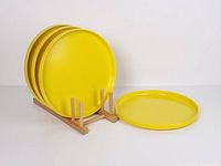 Front view showing three stacked plates and one flat to display color and style